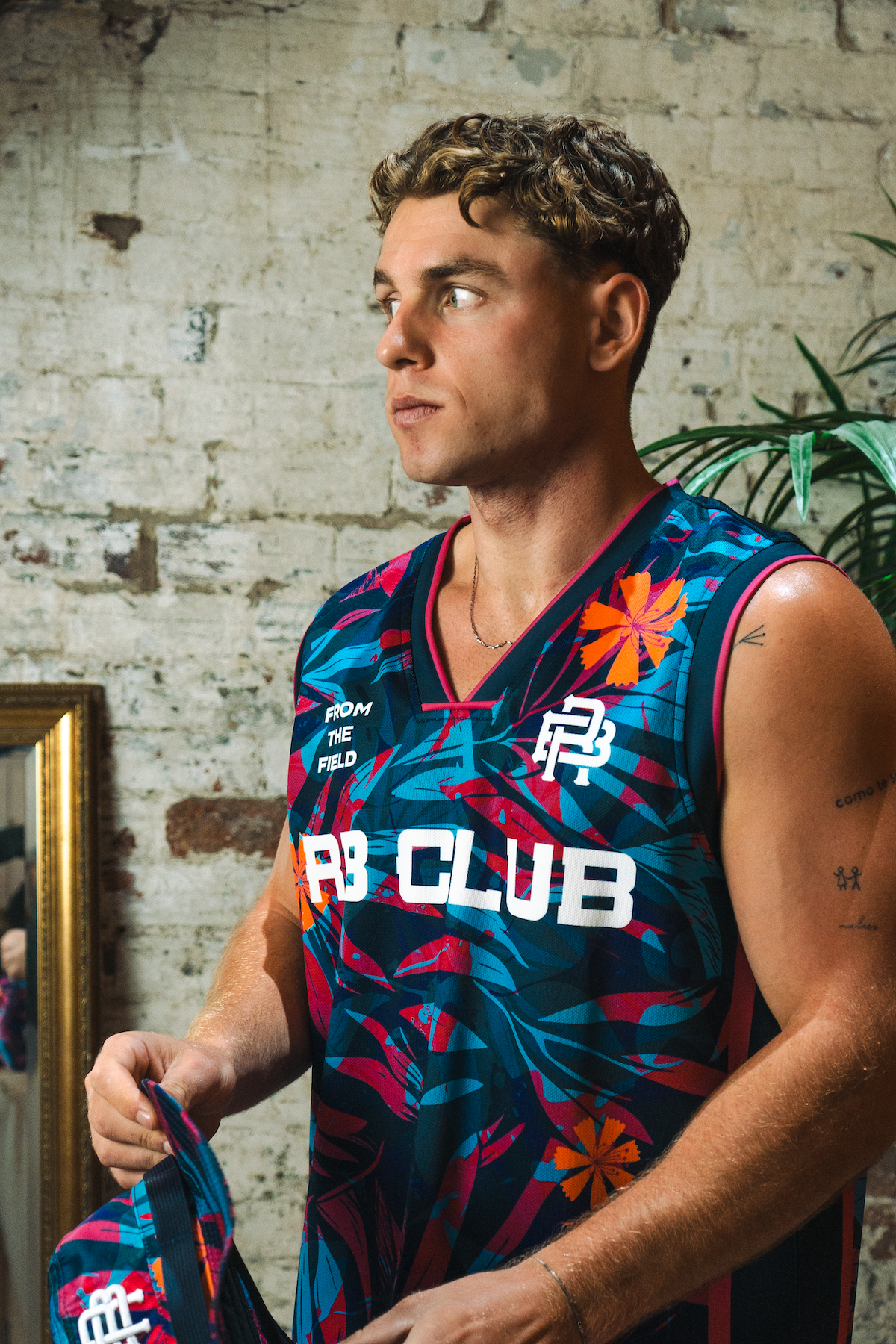 BOOZY BLUE VEST - BLUE & ORANGE