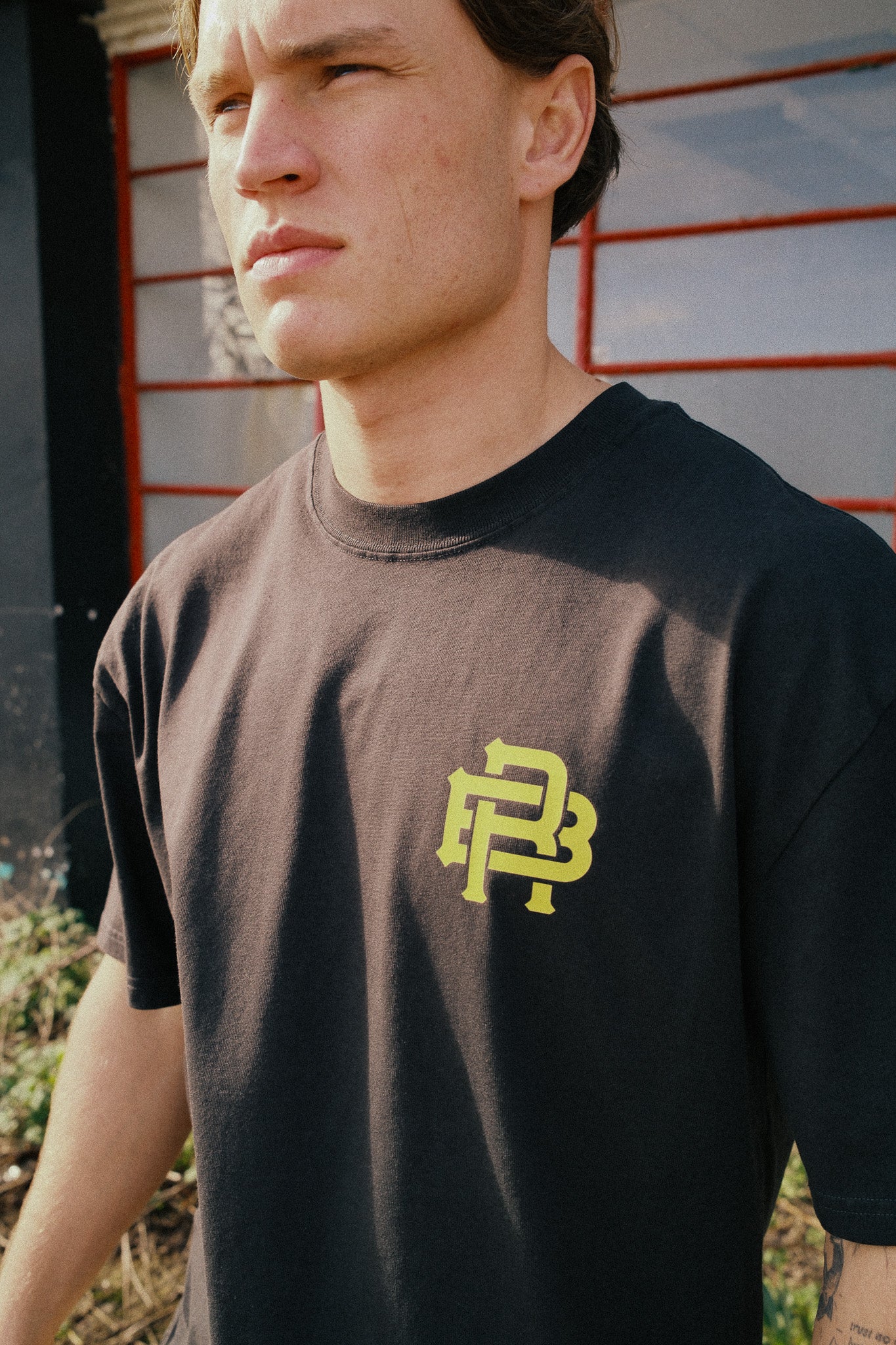 EAGLE TEE - BLACK